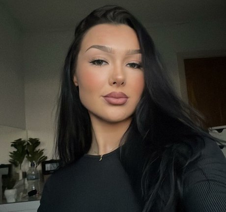 Honey Barrett pornstar beautiful pics