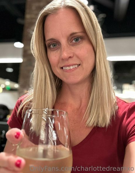 charlottedreamxo high quality star photo