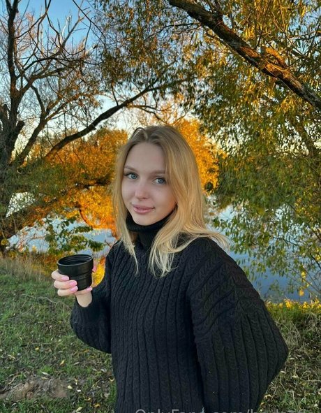 badsofia model sexy pics