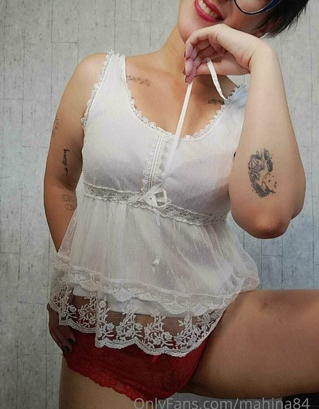 mahina84_ model pretty img