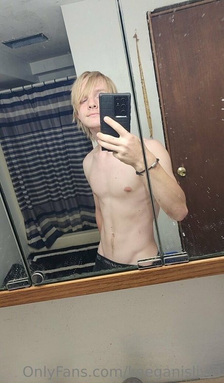 keeganislivid pornstar art photo