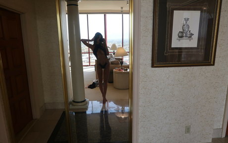 Kaitlyn Nguyen art model image