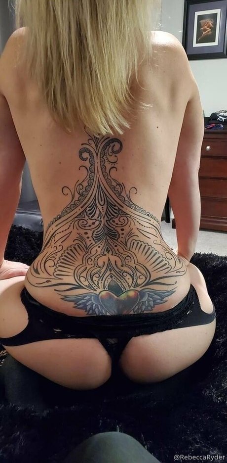 therebeccaryder model hot img