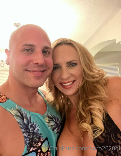 haro2020of adult actress pic