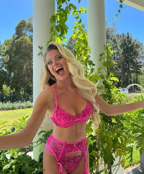 Tasha Ghouri nice pornstar img