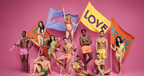 Tasha Ghouri pretty star img