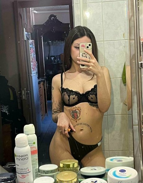 pollyy lolly model hot images