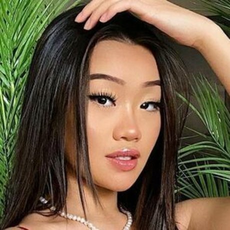 babeychar naked model pics