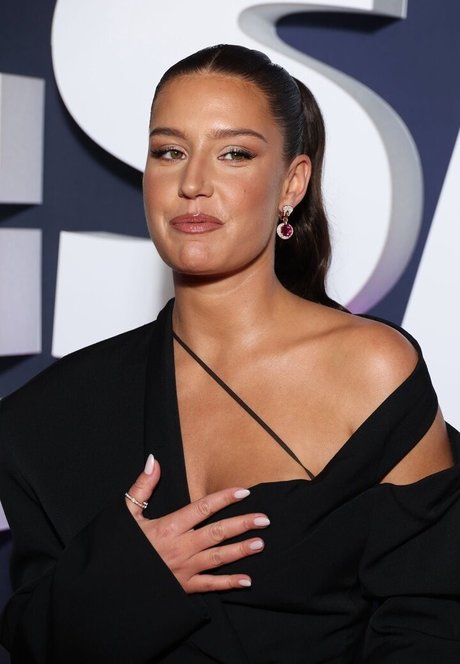 Adele Exarchopoulos model beautiful photos