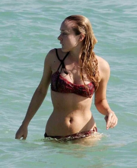 Chloe Sevigny nude model images