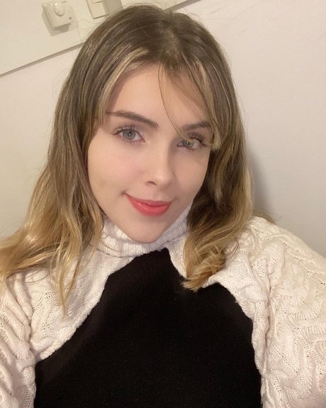 Olivia Herdt porn star image