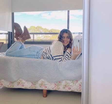 Olivia Herdt pretty model galleries