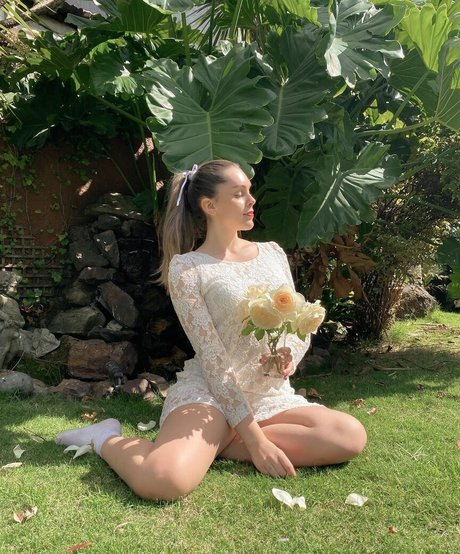 Olivia Herdt model gallery