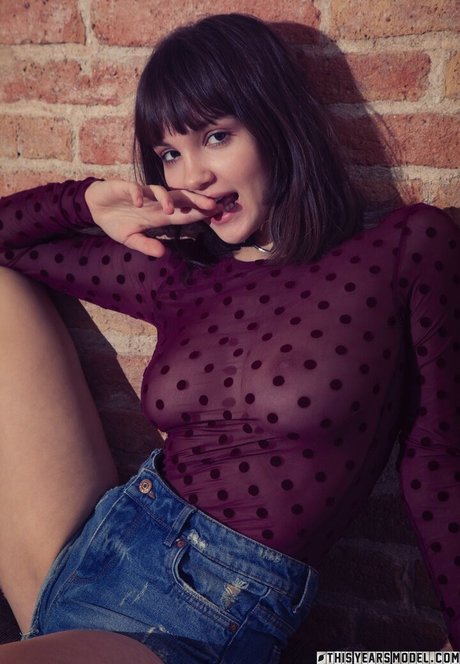 ThisYearsModel hd model pic