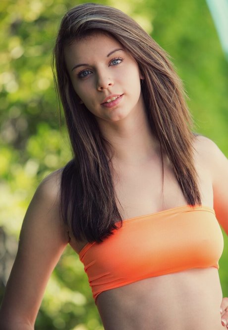 ThisYearsModel star top photo