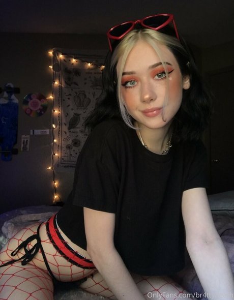 br4ttydeath hot model image