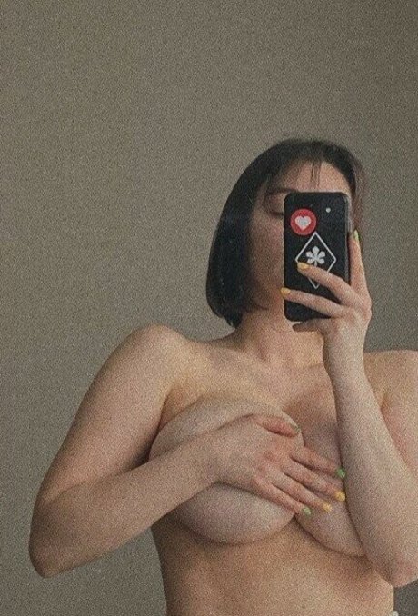 iramostova high quality model img