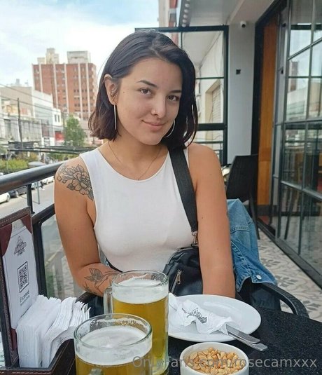 rosecamxxx star pornographic images