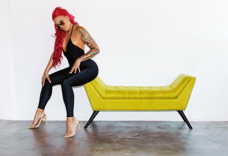 misscharliepearl model sexy gallery