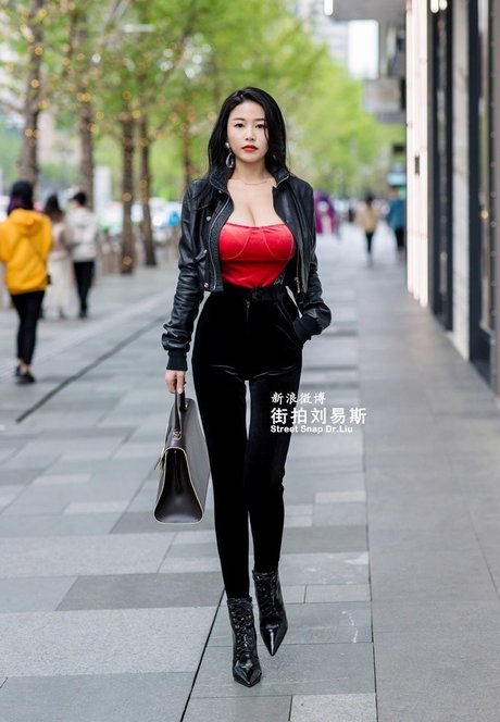 Echo Yue adult actress image