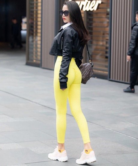 Echo Yue adult model gallery