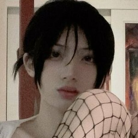 huangss001 sexy model pics