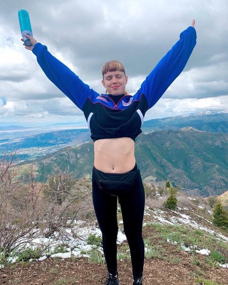 Cera Gibson porn star gallery