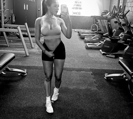 Paige Thorne pornstar top image