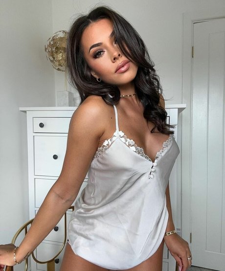 Paige Thorne pretty actress photos