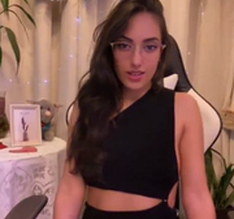 son onlyfans sexy photos