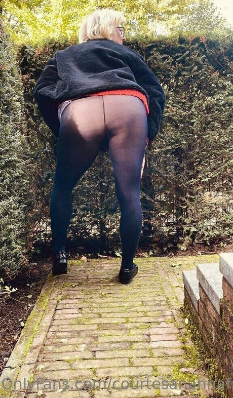 courtesanannafree nice star image