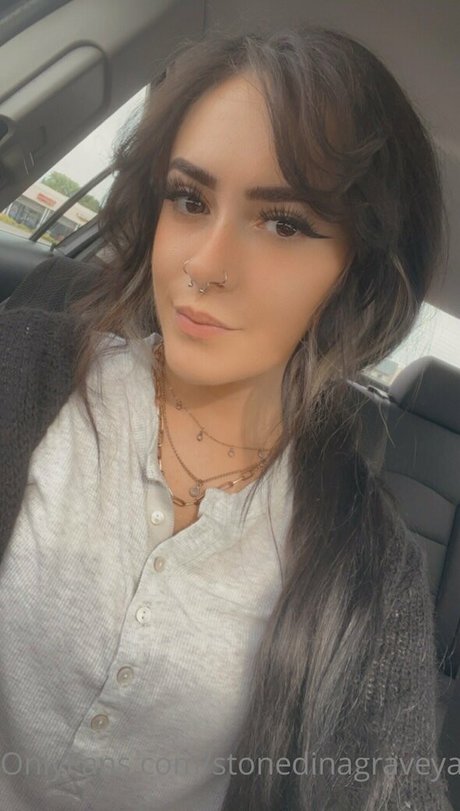 stonedinagraveyard sexy star galleries