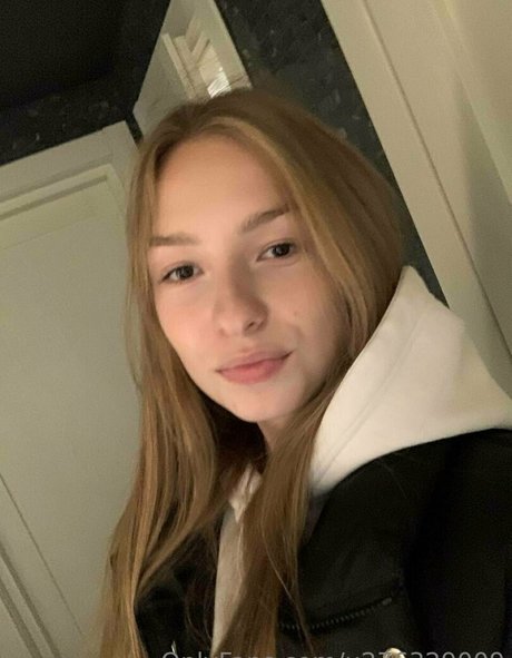 margosha18 model nude photo