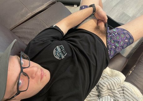 heyitskalen star top pic