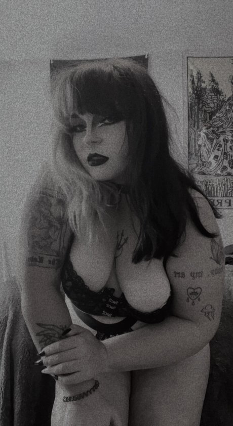 mara ur thicc goth gf sexy pornstar pictures