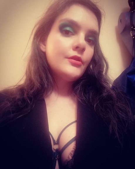 LadyShibariFindom exclusive pornstar picture