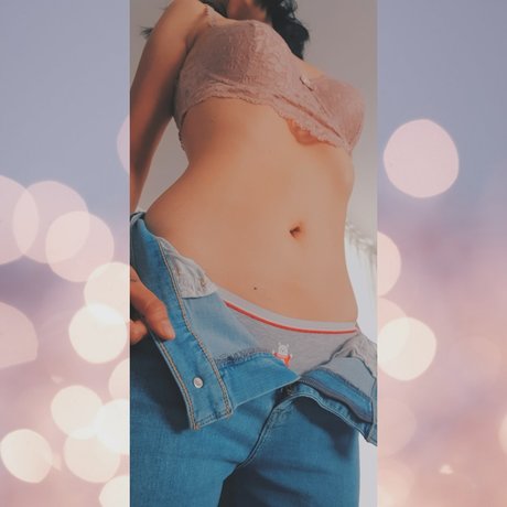 Luna White hd actress pic