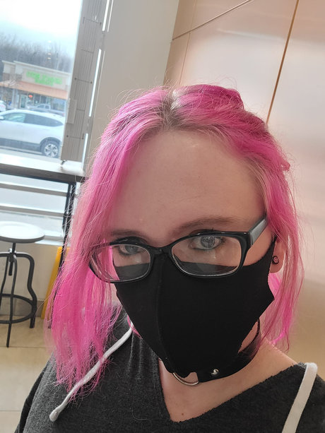 Kyaria free model pic