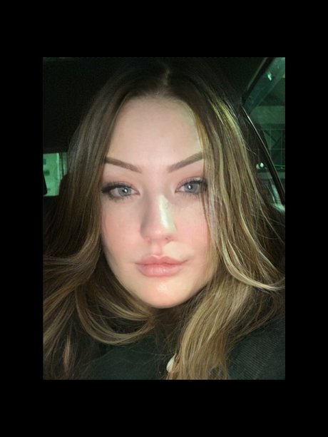 XOnlyPenelope sex star photo