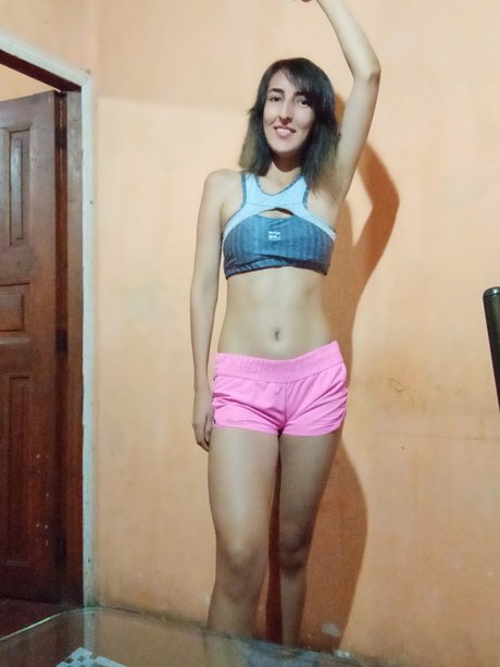 M amp ampL model pretty photo