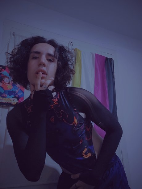 zahir art actress pic