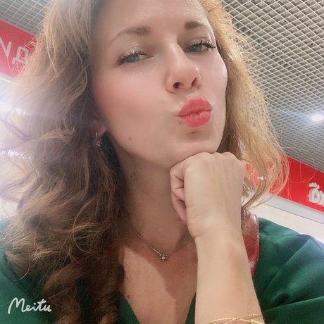 MariAnniS model sex galleries