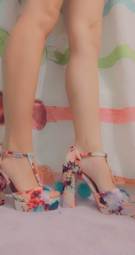 Lolalusts beautiful actress img