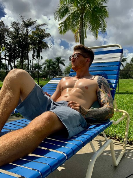 Mr Robinson model xxx img