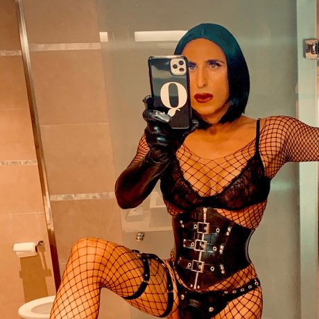 Mistress Q nice actress photos