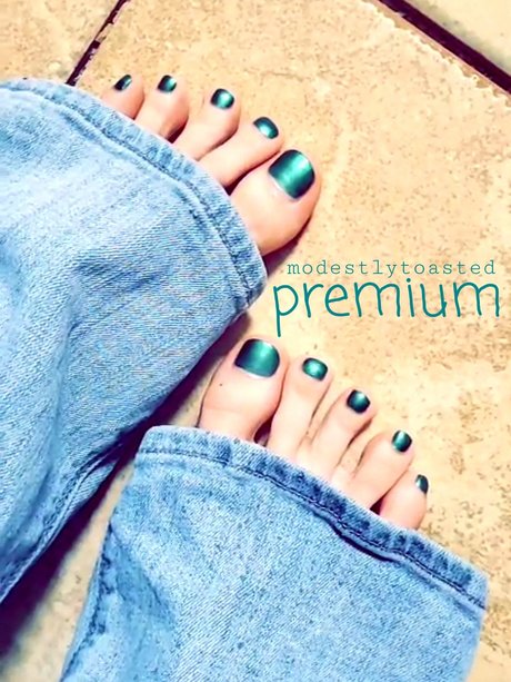 modestlytoasted premium nude star photos