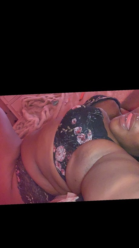 Shakia Snow pornographic actress pictures