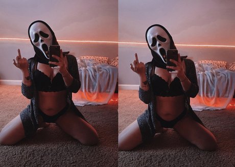 VAMP GIRL xxx model pic