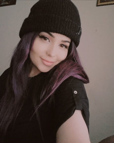 Satinekisses pornographic model galleries