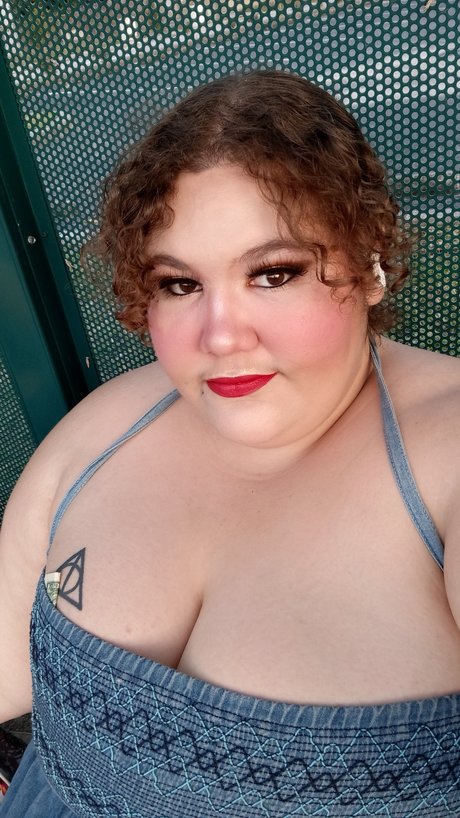 RenaKaskie model pornographic photo